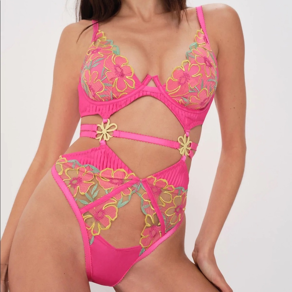 BRAND NEW For Love & Lemon Lucy Teddy size S